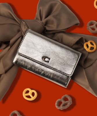 ＜COACH＞エッセンシャル　ミディアム　フラップ　ウォレット